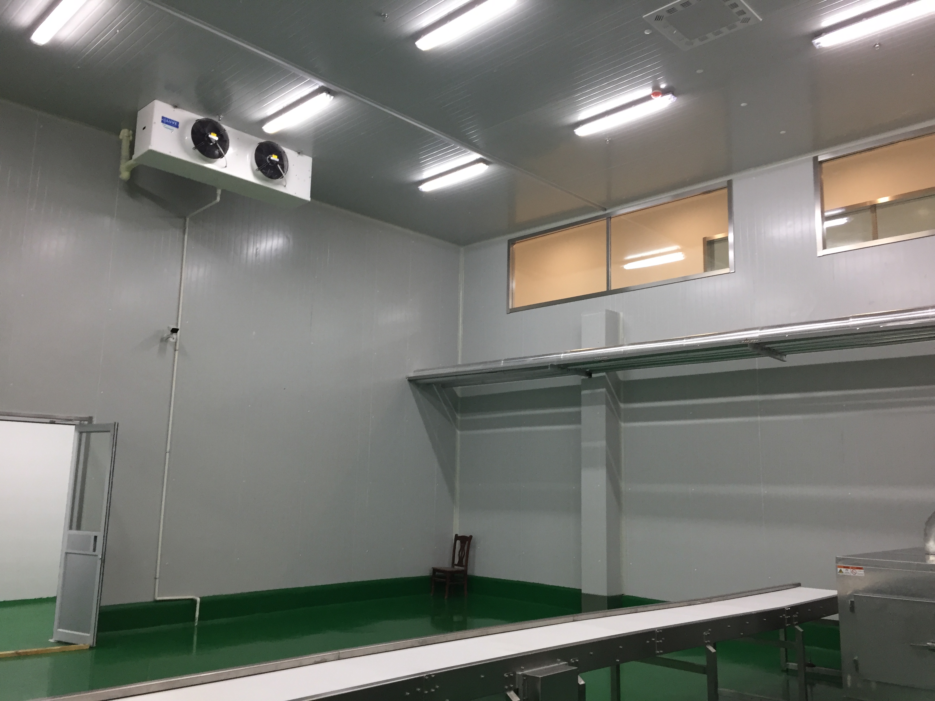 冷庫(kù)使用冷風(fēng)機(jī)好還是鋁牌好 冷庫(kù)使用冷風(fēng)機(jī)好還是鋁牌好