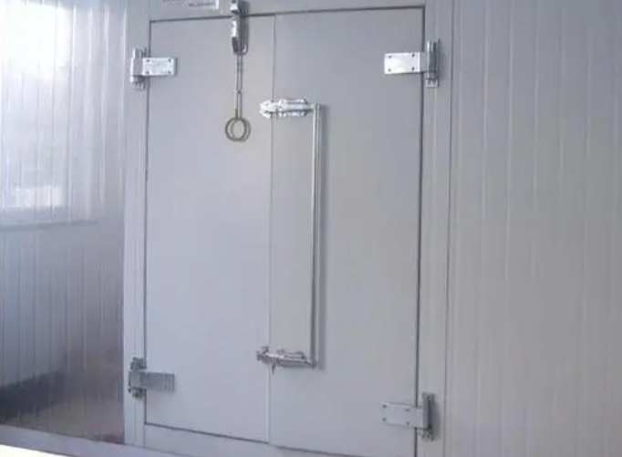 雙開半埋冷庫(kù)門 雙開半埋冷庫(kù)門